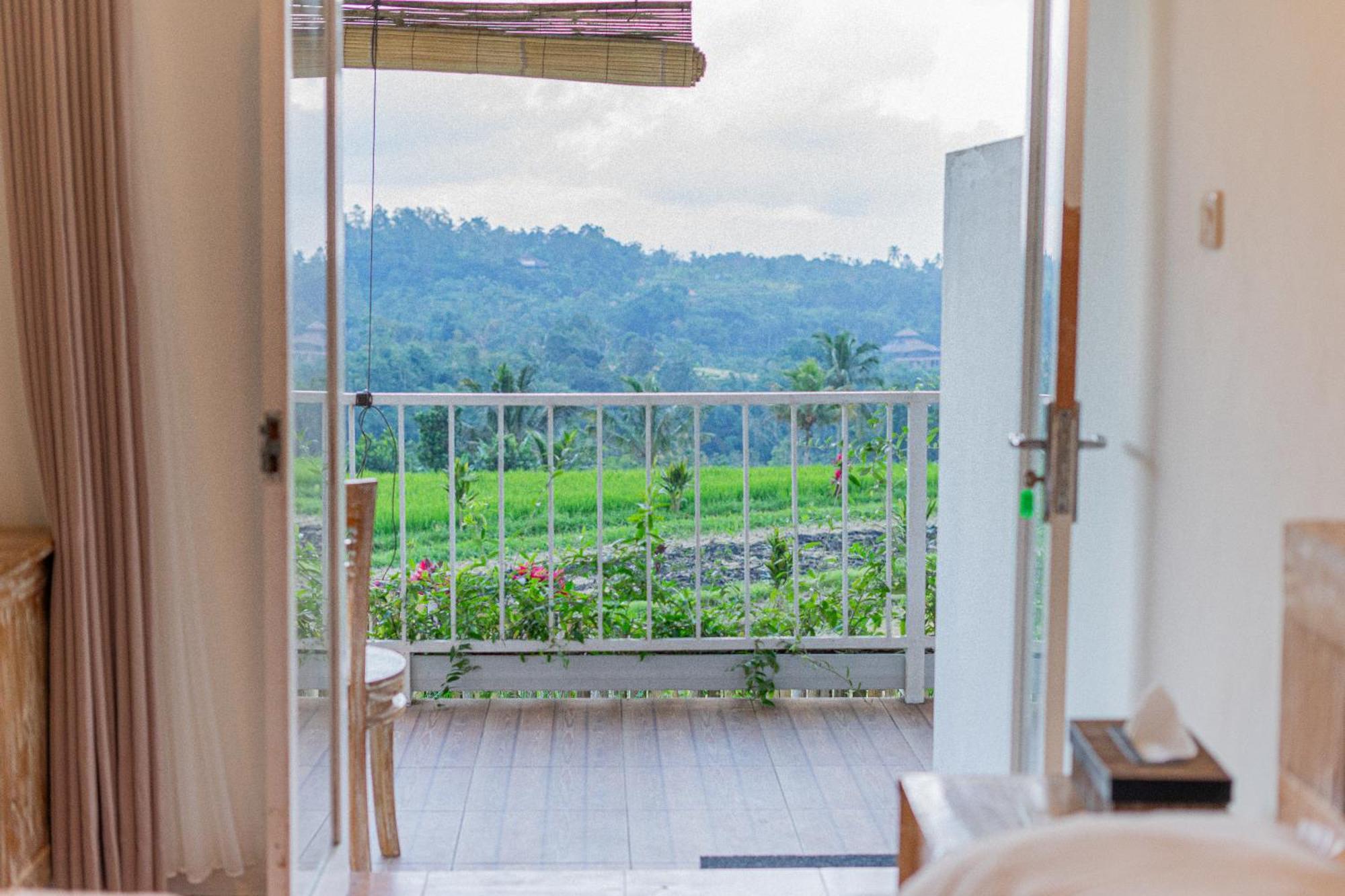 Santya Loka Lodge & Twin Waterfall Jatiluwih Exterior photo
