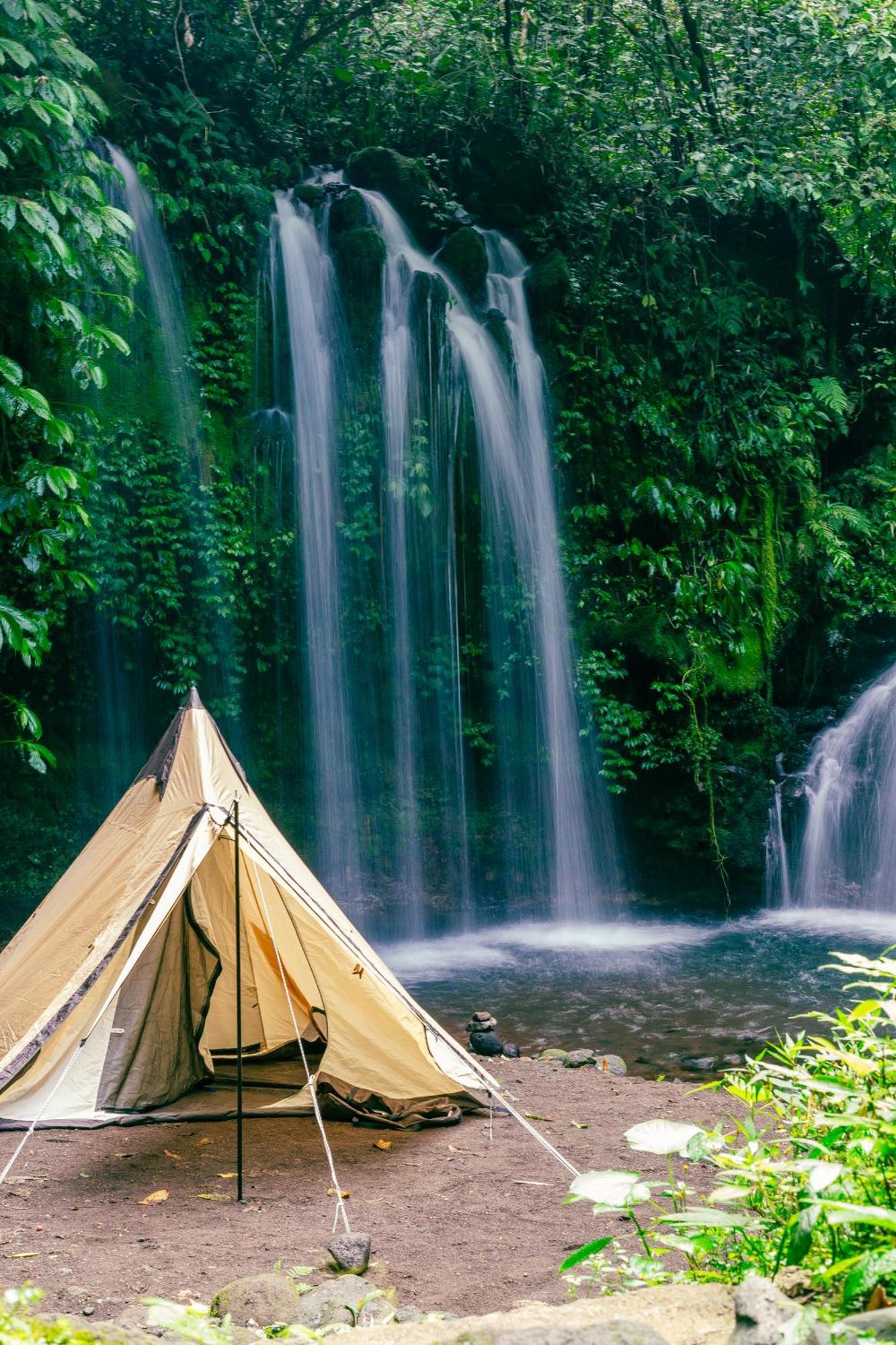 Santya Loka Lodge & Twin Waterfall Jatiluwih Exterior photo